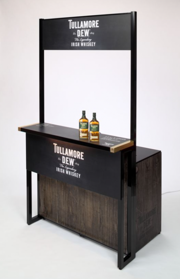 Stand jualan minuman dengan desain modern dan bersih